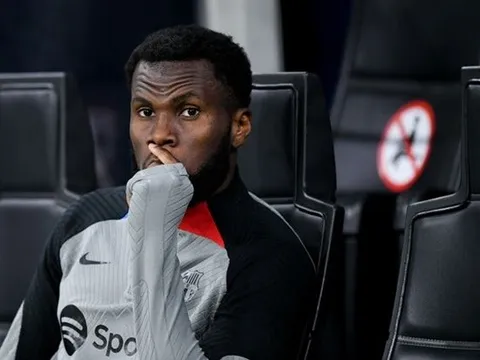 Ngã ngửa vụ Liverpool - Kessie