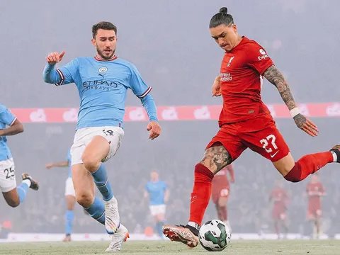 Quá ngán ngẩm với Darwin Nunez