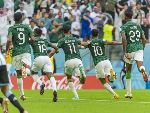 Thế giới đang ngả mũ trước châu Á