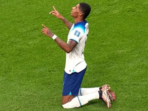 Ngay cả Ten Hag cũng 'việt vị' trước Rashford