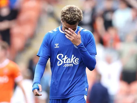 Nghỉ thi đấu 11 tháng, Alli lại tiếp tục lên bàn mổ