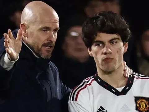 Ngoài Sancho, Ten Hag có 6 phương án thay Antony