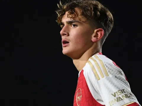 Ngọc quý 14 tuổi có cơ hội ra mắt Arsenal?