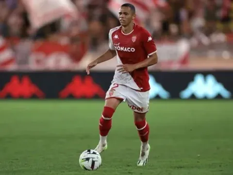 Ngọc quý Brazil tuyên bố khiến Man Utd chưng hửng