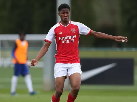 Ngọc quý làm rõ tương lai tại Arsenal