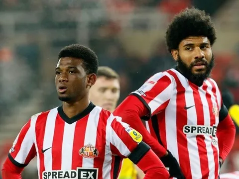 Ngôi sao tương lai Man Utd bất ngờ trở lại Carrington