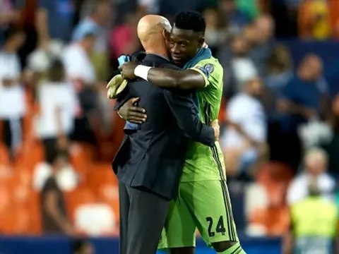 Ngồi trên đống lửa, Ten Hag ra mặt giải quyết vấn đề Onana