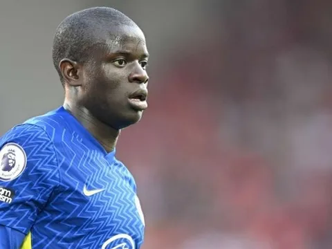 N'Golo Kante lại báo tin dữ với Chelsea