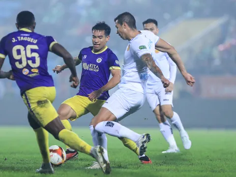 Ngược dòng nghẹt thở, HLV Nam Định công khai suy nghĩ về thực lực của Hà Nội FC