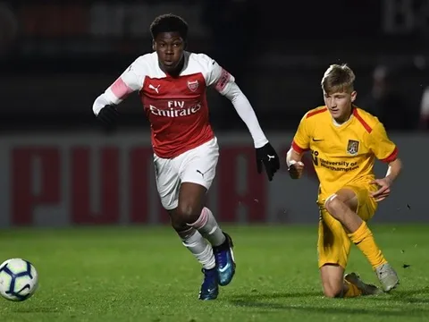 Người Arsenal ruồng bỏ thành ‘hàng hot’ trên TTCN