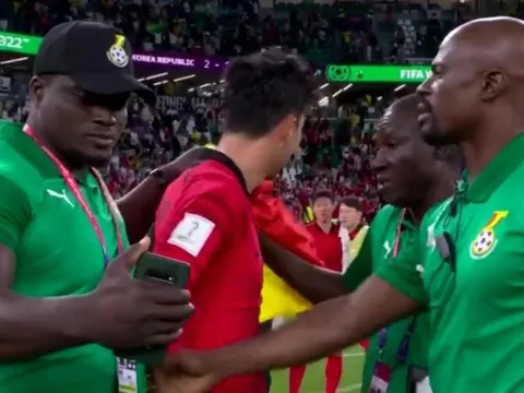 Người bị chỉ trích vì cố selfie lúc Son Heung-min đang khóc