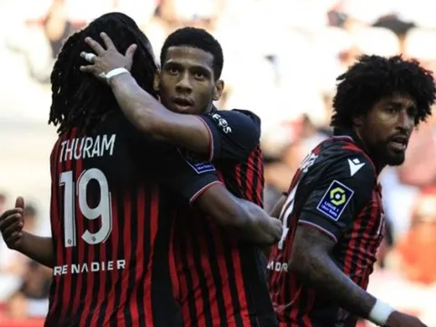 Người cũ Barca có gì khiến M.U mê mẩn?