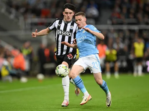 Người cũ Chelsea hóa "cỗ máy" gây choáng cho Man City