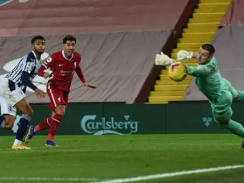 Người cũ M.U xuất thần, Liverpool rơi điểm trước đội áp chót