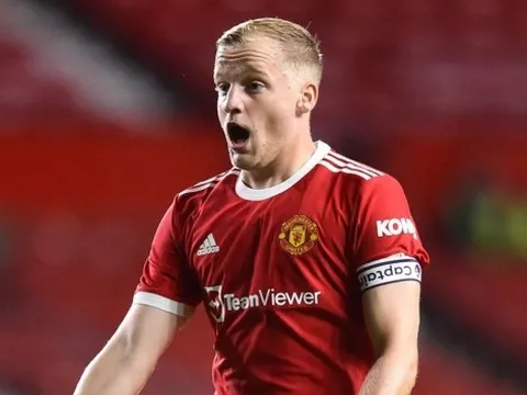 Người đại diện hành động, Van de Beek sắp rời Man Utd