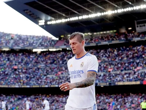 Người đại diện Kroos báo tin buồn cho 2 CLB Ngoại hạng Anh