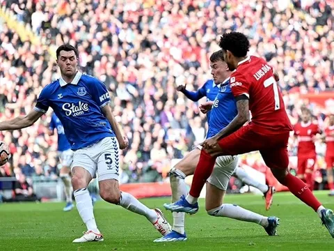 Người hùng thầm lặng của Liverpool xứng đáng được ca ngợi