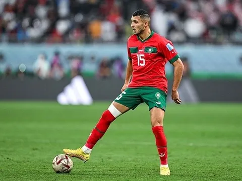 Người hùng World Cup bị gạch tên khi trở về CLB