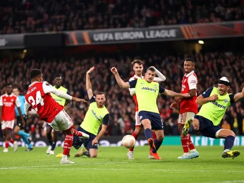Người thắng kẻ thua ở Arsenal sau trận Brighton