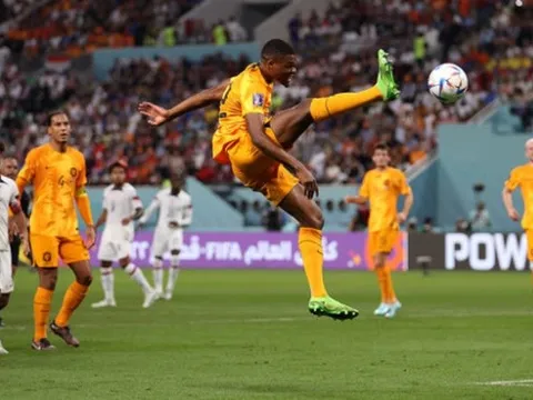 Người thắng kẻ thua sau trận Hà Lan 3-1 Mỹ: Dumfries tăng giá phi mã