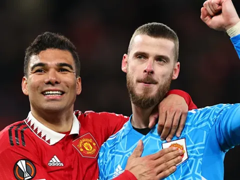 Người thắng kẻ thua sau trận Man United 2-1 Barcelona