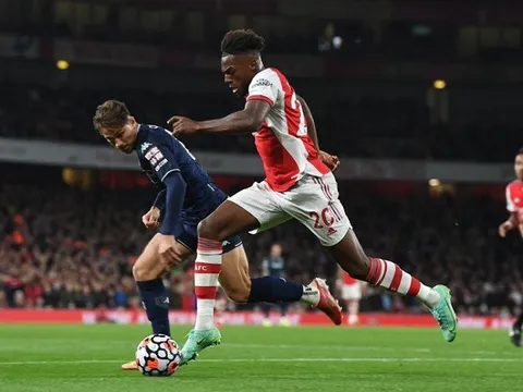 Người thay thế Kieran Tierney đã thi đấu hay như thế nào trước Aston Villa?