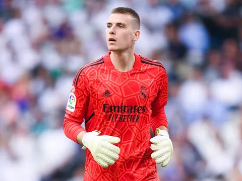 'Người thừa' tìm đường rời khỏi Real Madrid