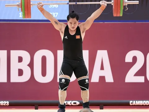 Nguyễn Quốc Toàn phá 3 kỷ lục SEA Games, giành HCV cử tạ