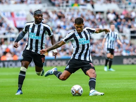 Newcastle sợ mất 'nhạc trưởng' vào tay Real Madrid