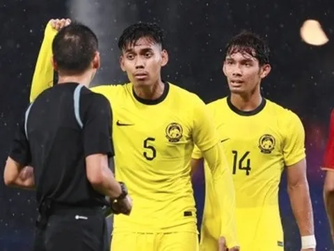 Nhà báo Malaysia: 'Trọng tài Nhật thổi có lợi cho Việt Nam'