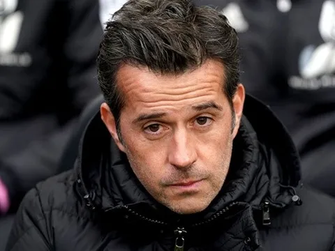 Nhận đề nghị khủng từ Ả Rập, HLV Premier League phá vỡ im lặng