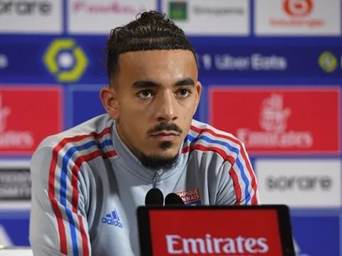 Nhìn Saliba, ngôi sao Lyon chọn Arsenal thay vì M.U