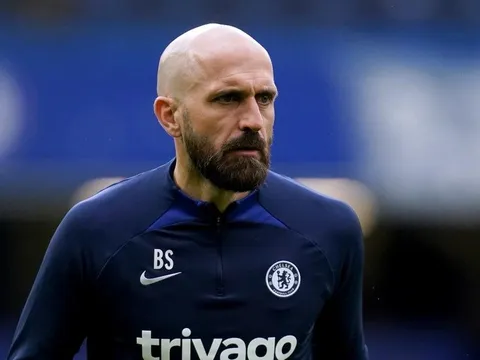 Nhờ cậy vào Bruno Saltor là canh bạc rủi ro với Chelsea