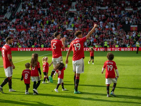 Những cái vẫy tay ở Old Trafford