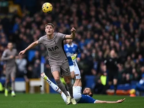Những cầu thủ chạy nhanh nhất Premier League 2023/24