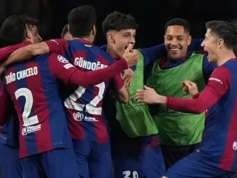 Những cầu thủ tốt nhất và tệ nhất Barca trong trận thắng Napoli
