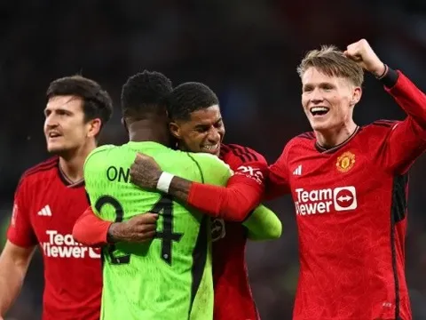 Những cầu thủ tốt nhất và tệ nhất M.U trong trận thắng Liverpool