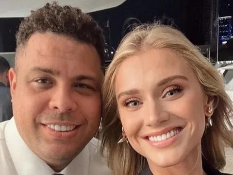 Những chuyện tình hơn 10 tuổi của làng bóng đá