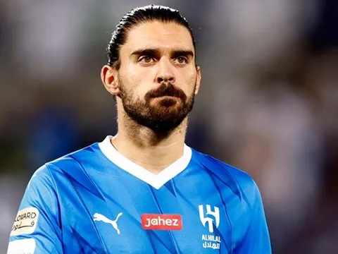 Những ngôi sao rời châu Âu từ sớm: Neves, Oscar, Pato, Witsel, ...