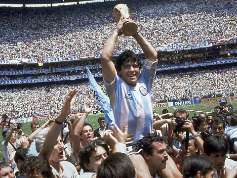 Những siêu sao 'gánh team' trong lịch sử World Cup