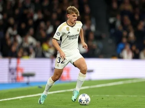 Thần đồng Real Madrid chói sáng