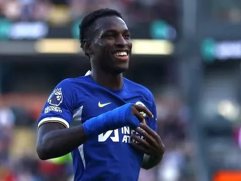 Nicolas Jackson phải phẫu thuật