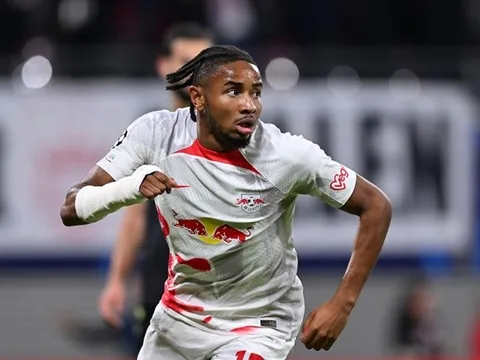 Klopp từ chối chiêu mộ hàng hot châu Âu