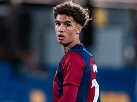 Barca lên kế hoạch cho thần đồng 17 tuổi