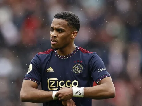 NÓNG! Ấn định ngày Jurrien Timber đến Arsenal