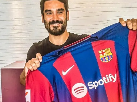 CHÍNH THỨC! Gundogan cập bến Barca