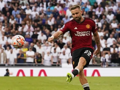 NÓNG! Man United nhận cú sốc từ Luke Shaw