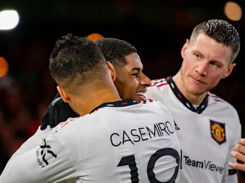 Rashford solo đẳng cấp, M.U thắng đậm trong ngày tân binh nổ súng