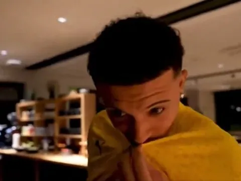 Nụ cười trở lại nơi Sancho, CĐV Man Utd sôi máu