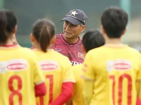 HLV Mai Đức Chung chốt danh sách tuyển nữ Việt Nam dự ASIAD 19